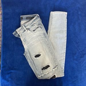 GUESS JEANS SIZE 9 🌹